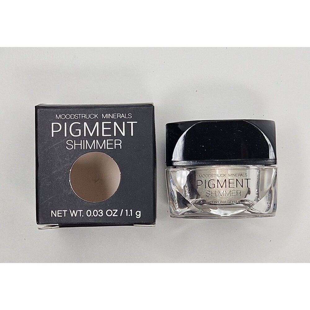 Younique Moodstruck Minerals Pigment Shimmer Curious New in Box